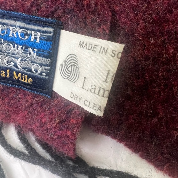 EdinburghOld Town Weaving Co Scarf - Picture 6 of 7